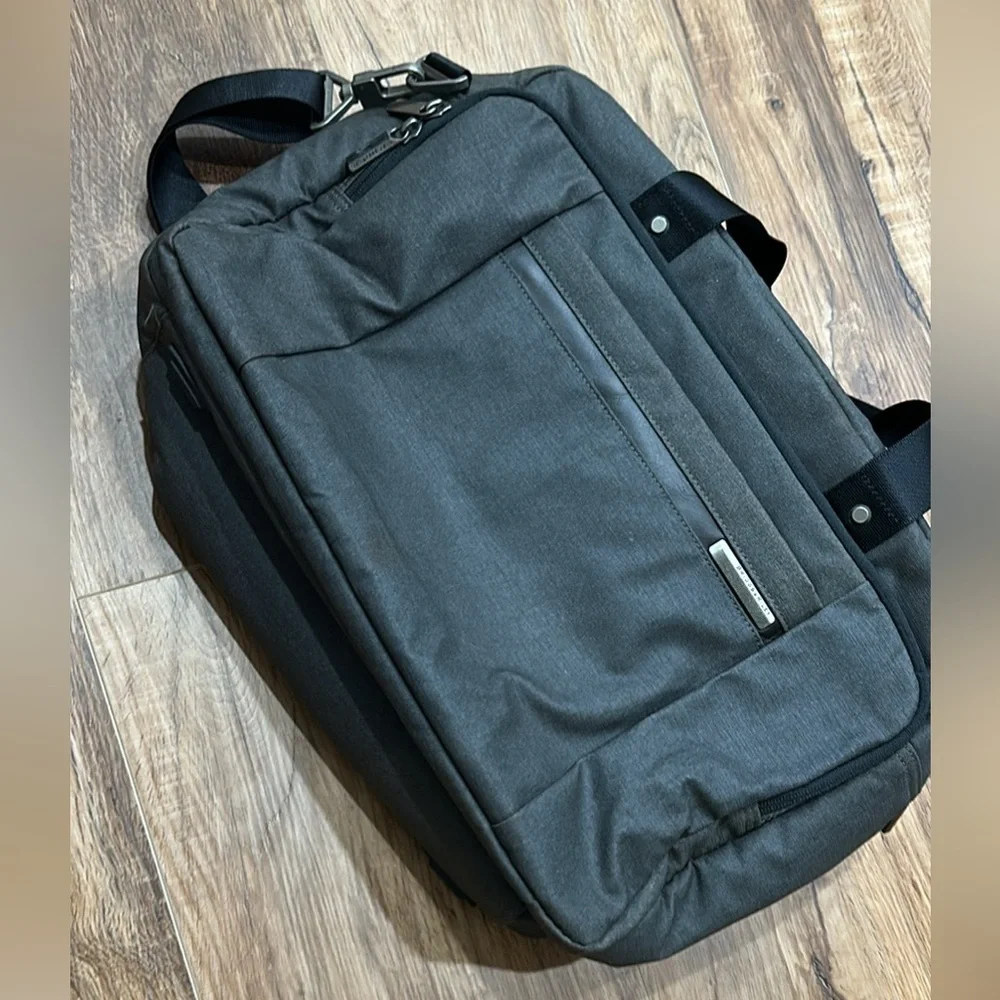 Briggs & Riley Navy Briefcase - Picture 3 of 7